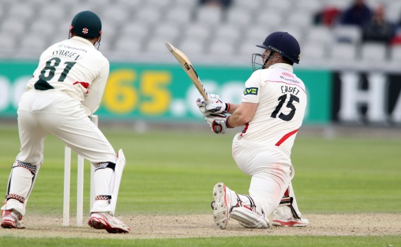 LANCASHIRE COUNTY CRICKET CLUB Emirates Old Trafford Lancashire v Leicestershire LV= County Championship Division Two, 15/06/15 Karl Brown batting